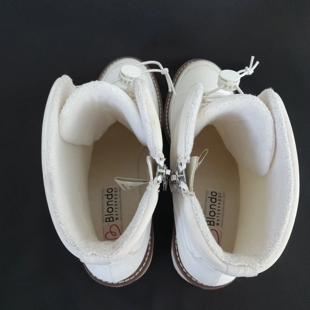 BLONDO Daisy Waterproof Lug Sole Boot In White Nylon Women's Size 8M